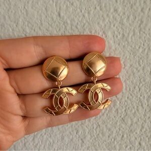 CHANEL Gold-Tone Quilted Logo Drop Earrings
